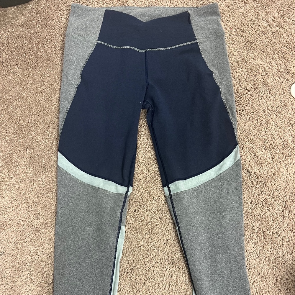 Carrie underwood leggings